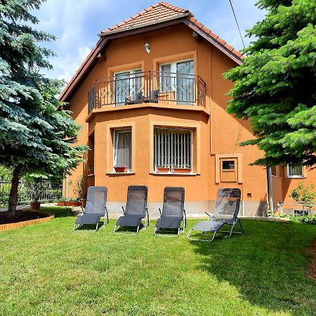 Harmonia Vendeghaz Apartment Balatonalmadi Ngoại thất bức ảnh
