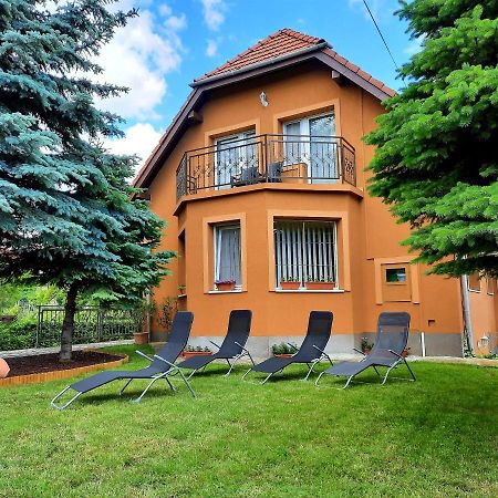 Harmonia Vendeghaz Apartment Balatonalmadi Ngoại thất bức ảnh