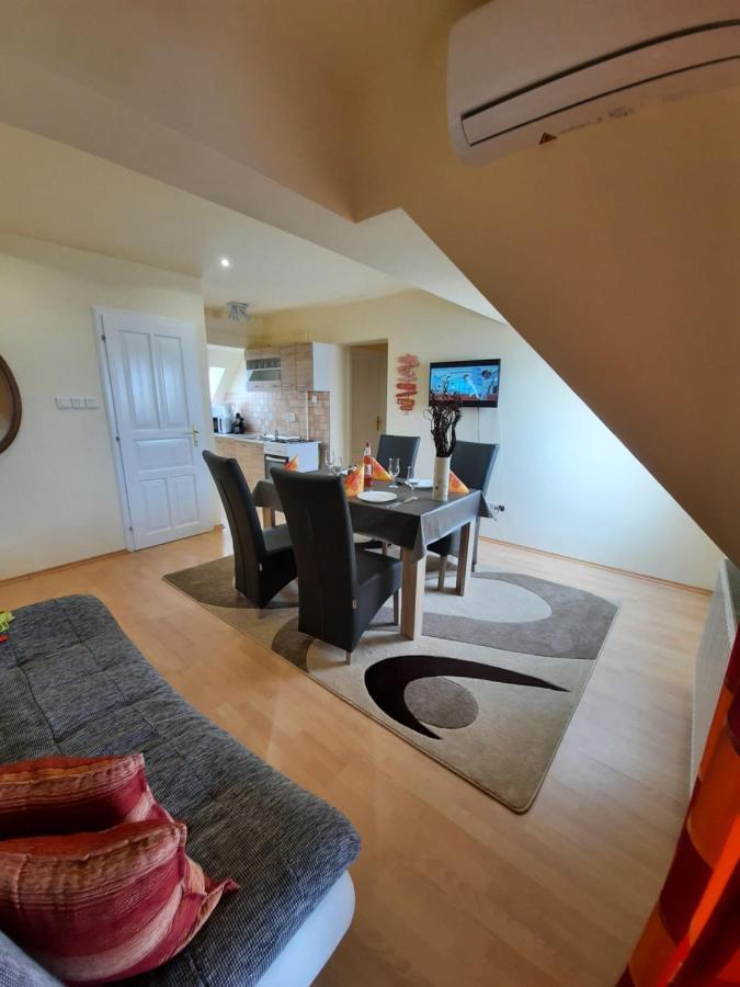Harmonia Vendeghaz Apartment Balatonalmadi Ngoại thất bức ảnh