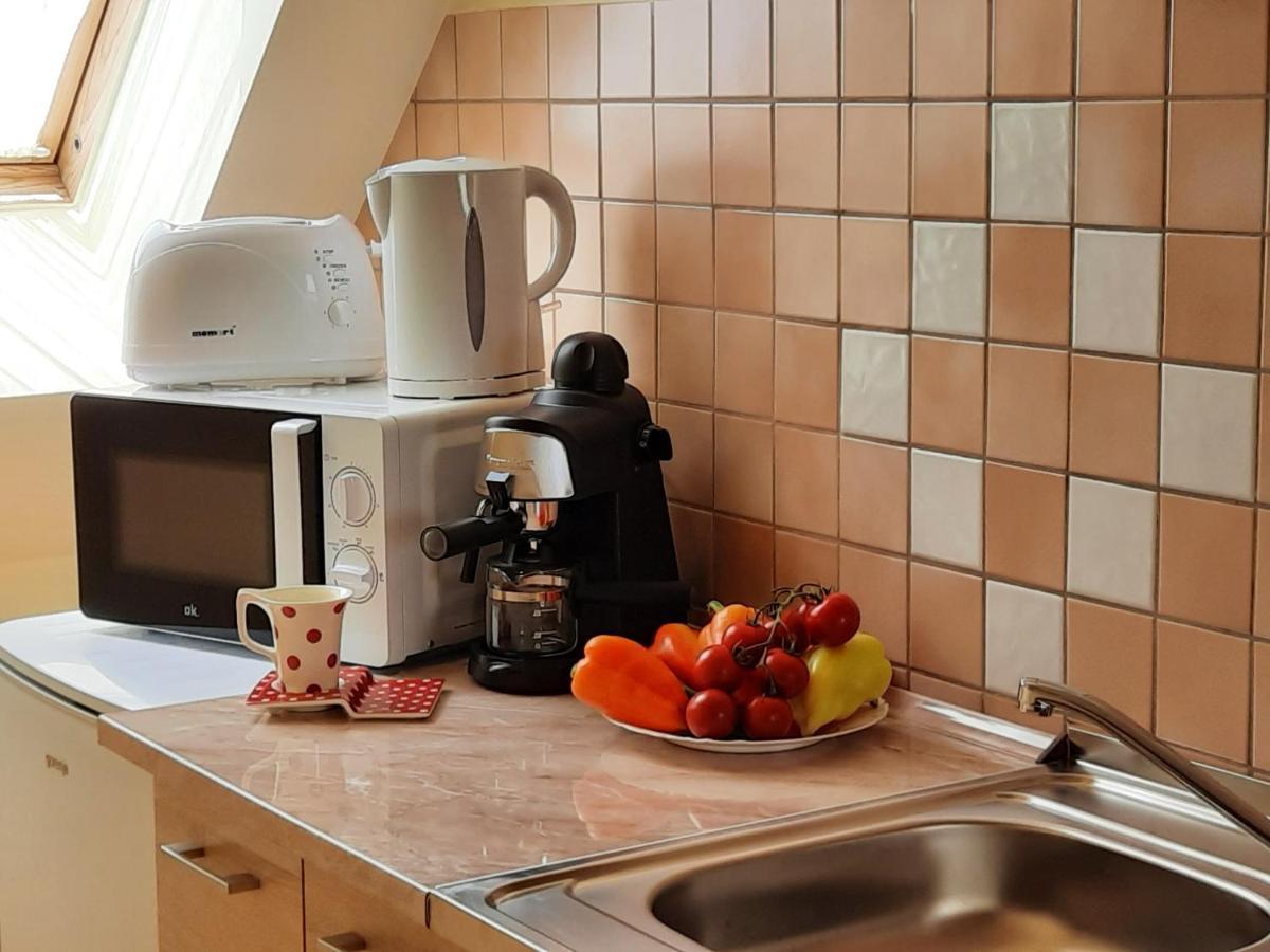 Harmonia Vendeghaz Apartment Balatonalmadi Ngoại thất bức ảnh