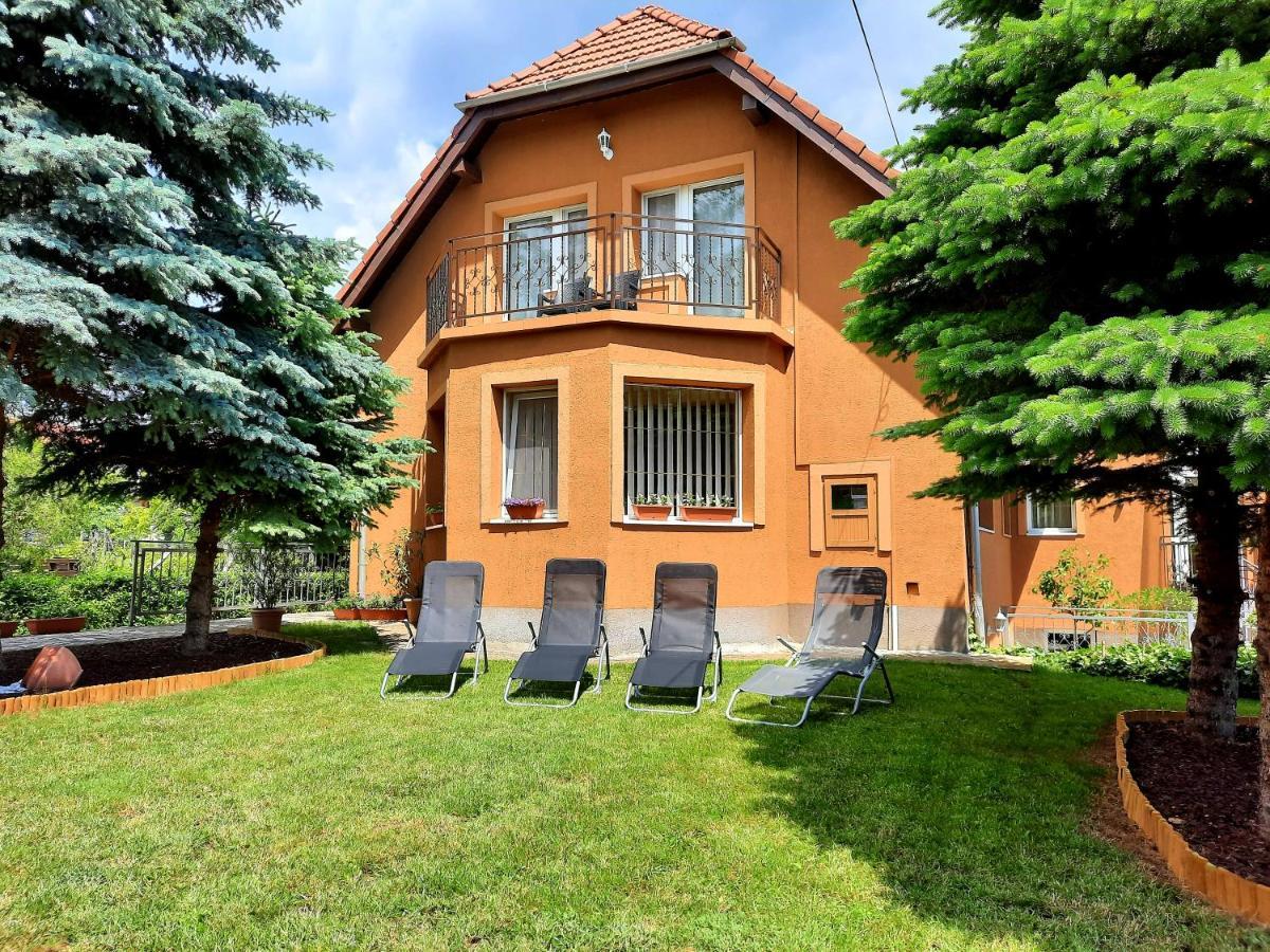 Harmonia Vendeghaz Apartment Balatonalmadi Ngoại thất bức ảnh