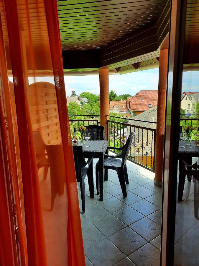 Harmonia Vendeghaz Apartment Balatonalmadi Ngoại thất bức ảnh