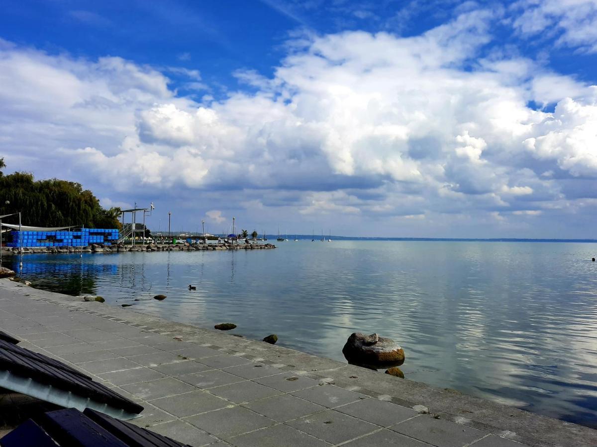 Harmonia Vendeghaz Apartment Balatonalmadi Ngoại thất bức ảnh