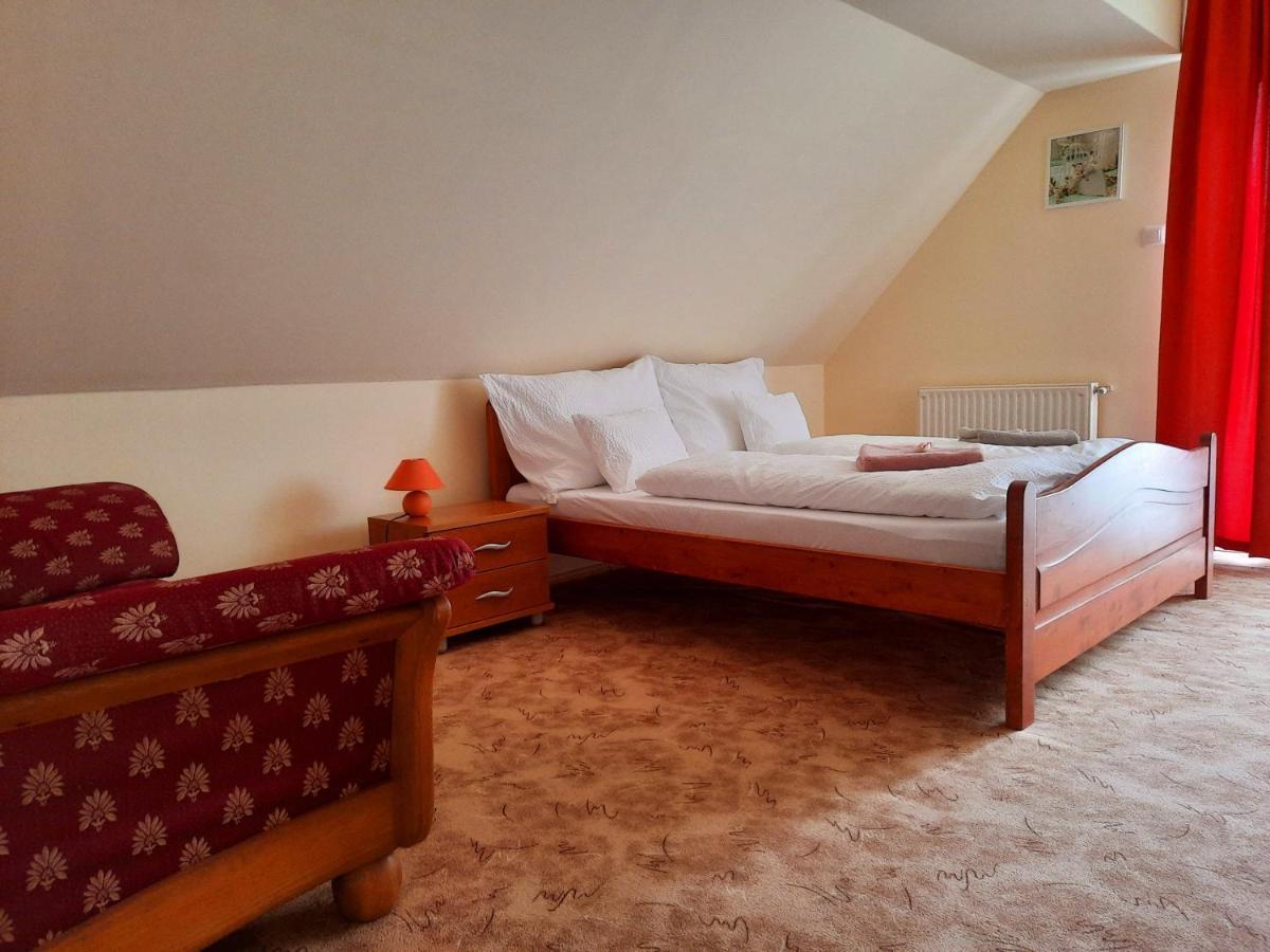 Harmonia Vendeghaz Apartment Balatonalmadi Ngoại thất bức ảnh